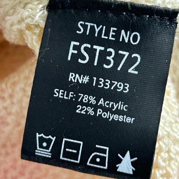 Pink and Cream boho women’s Sweater with hoodie - Picture 7 of 7